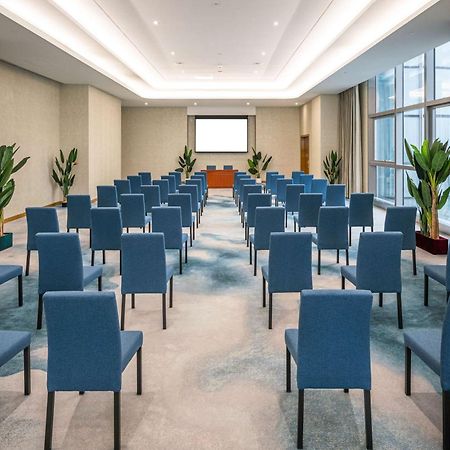 Hilton Brazzaville Les Tours Jumelles Hotel & Residences Buitenkant foto