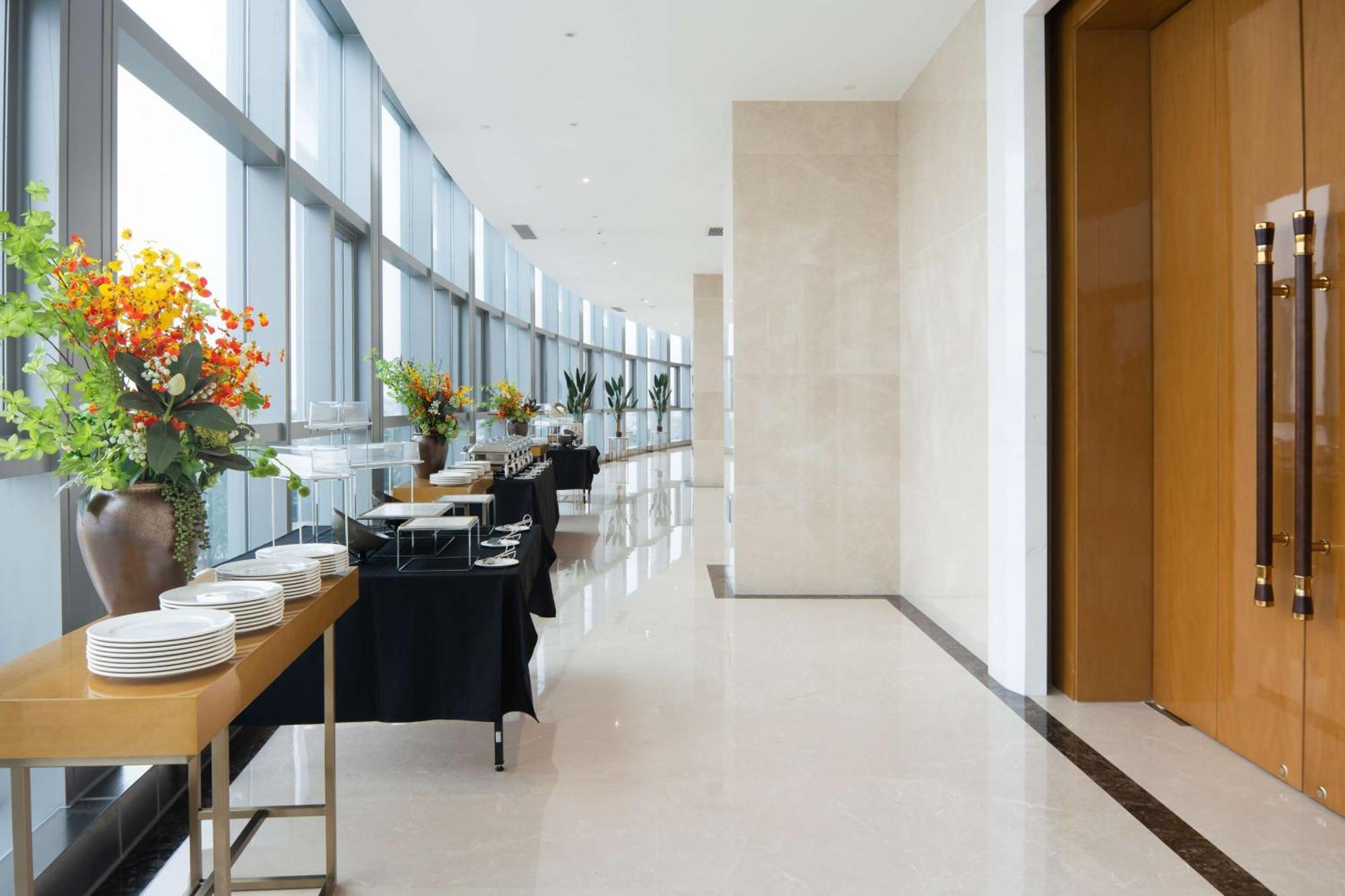 Hilton Brazzaville Les Tours Jumelles Hotel & Residences Buitenkant foto