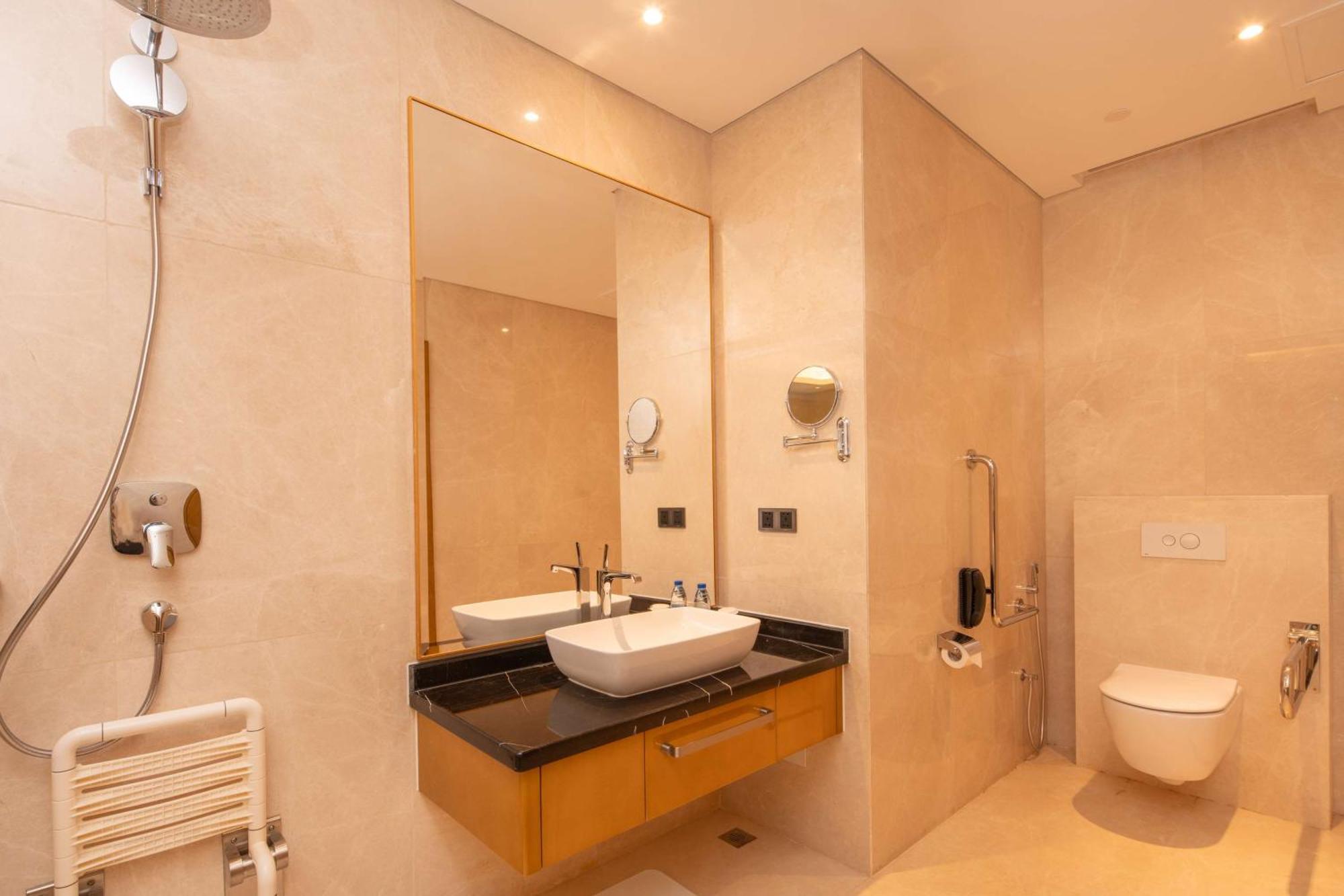Hilton Brazzaville Les Tours Jumelles Hotel & Residences Buitenkant foto