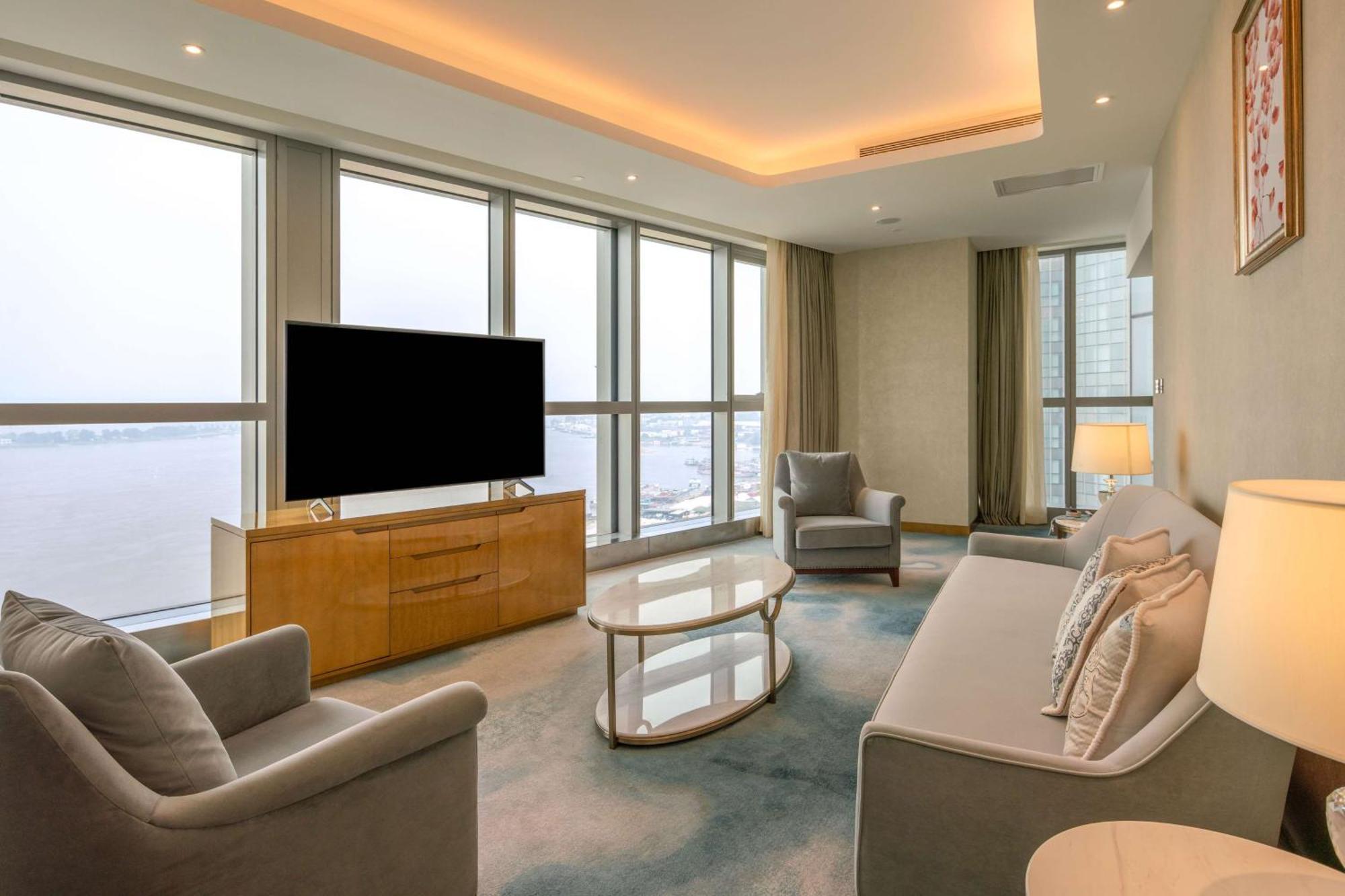 Hilton Brazzaville Les Tours Jumelles Hotel & Residences Buitenkant foto