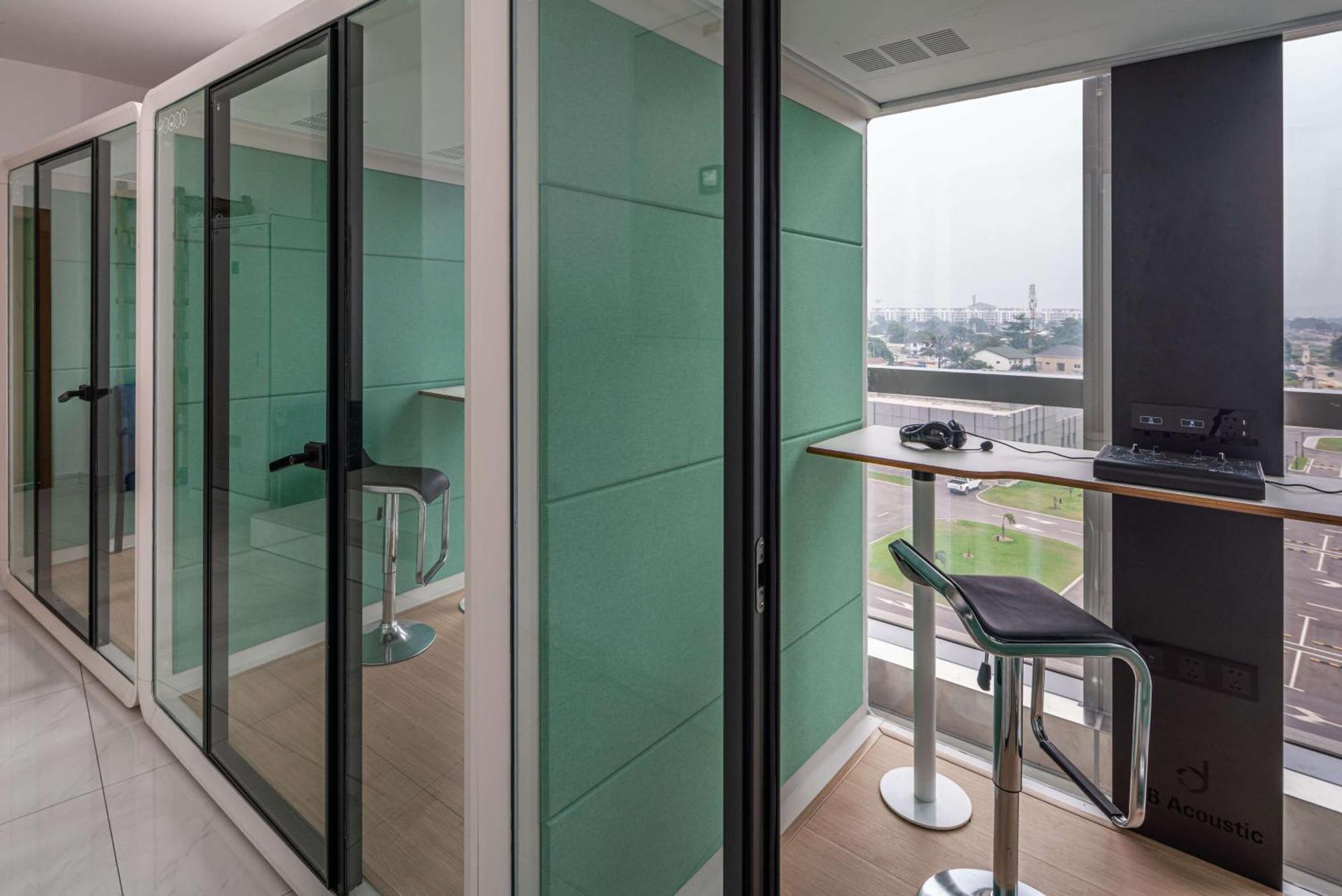 Hilton Brazzaville Les Tours Jumelles Hotel & Residences Buitenkant foto