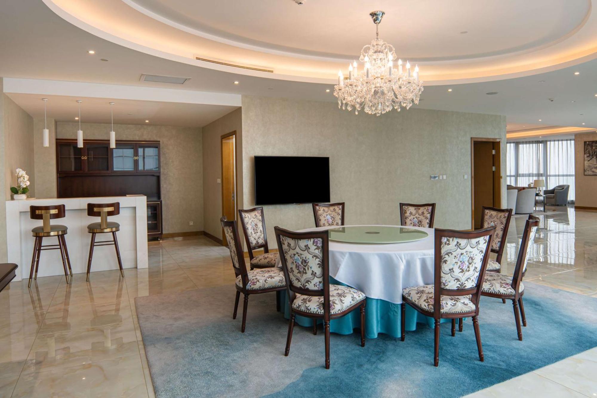 Hilton Brazzaville Les Tours Jumelles Hotel & Residences Buitenkant foto
