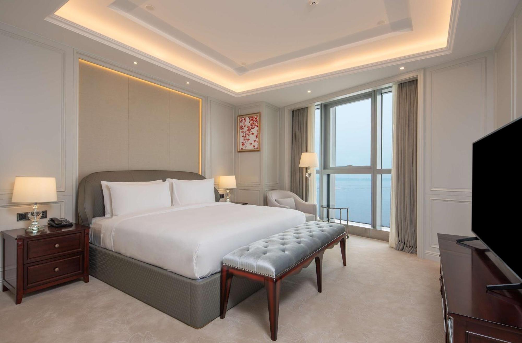 Hilton Brazzaville Les Tours Jumelles Hotel & Residences Buitenkant foto