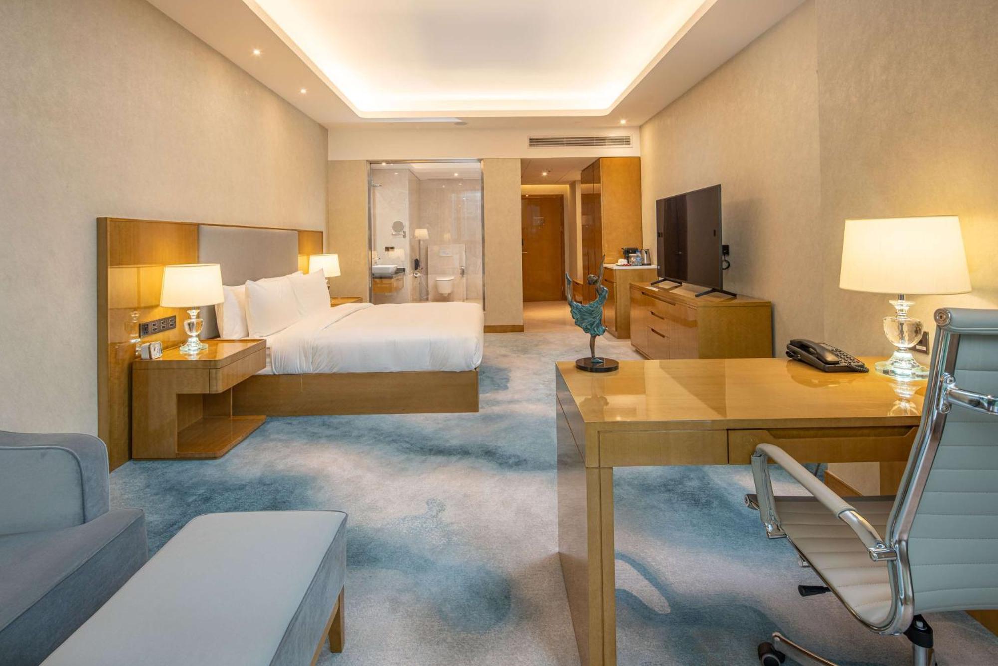 Hilton Brazzaville Les Tours Jumelles Hotel & Residences Buitenkant foto